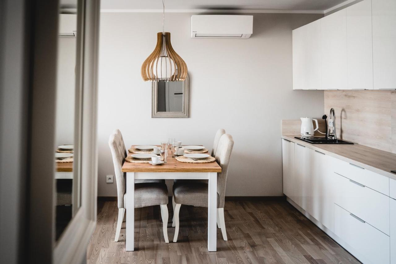 Apartament Rezydencja Park 3 ミエルノ エクステリア 写真